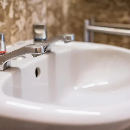 Guestready - Minimalistic Downtown Apartment