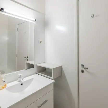 Guestready - Minimalistic Downtown Oporto