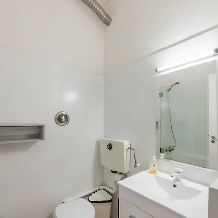 Guestready - Minimalistic Downtown Διαμέρισμα *