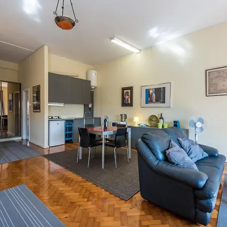 Guestready - Minimalistic Downtown דירה