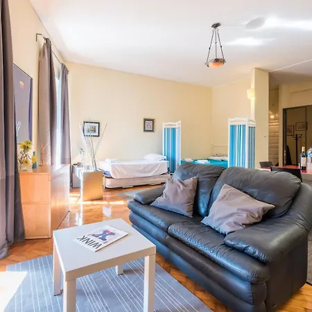 דירה Guestready - Minimalistic Downtown *